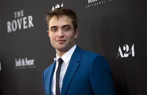 Паттинсон Перрид нүд унагав